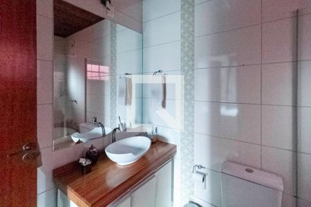 Casa à venda com 188m², 3 quartos e 4 vagasCasa 1 - Banheiro da suíte 