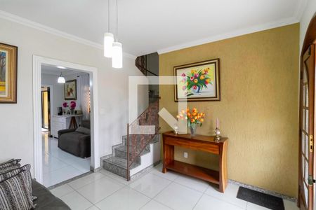 Casa à venda com 188m², 3 quartos e 4 vagasCasa 2 - Sala 1