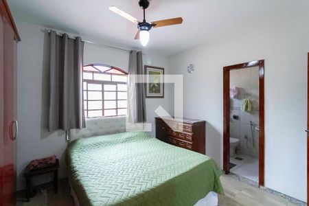 Casa à venda com 188m², 3 quartos e 4 vagasCasa 2 - Suíte 