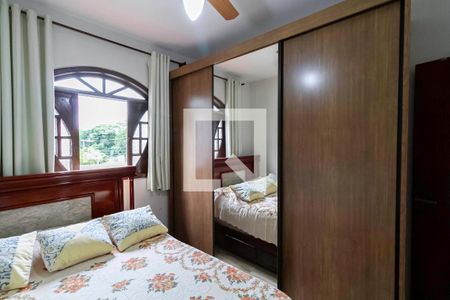 Casa à venda com 188m², 3 quartos e 4 vagasCasa 2 - Quarto 1