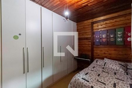 Casa à venda com 188m², 3 quartos e 4 vagasCasa 1 - Quarto 2