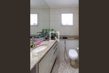 Apartamento à venda com 112m², 3 quartos e 2 vagasBanheiro da Suíte