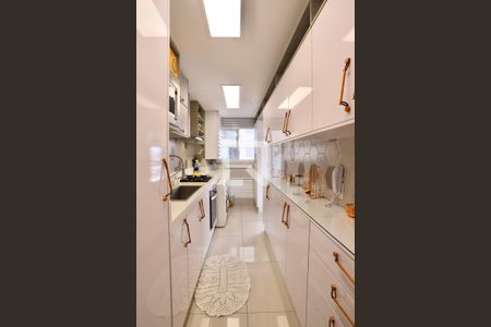 Apartamento à venda com 95m², 3 quartos e 2 vagasCozinha