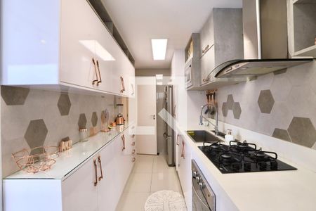 Apartamento à venda com 95m², 3 quartos e 2 vagasCozinha