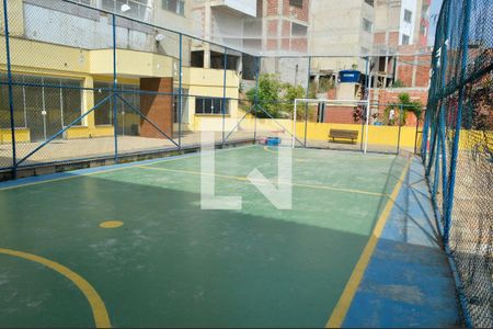 Casa de condomínio à venda com 200m², 2 quartos e 1 vaga Casa de condomínio à venda com 200m², 2 quartos e 1 vagaQuadra Poliesportiva