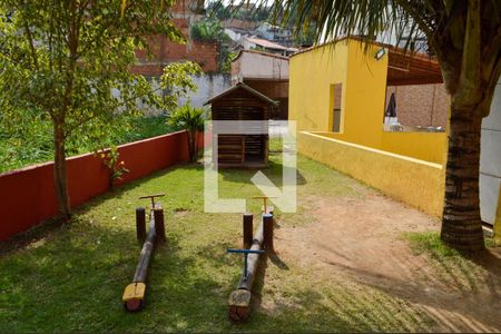 Casa de condomínio à venda com 200m², 2 quartos e 1 vaga Casa de condomínio à venda com 200m², 2 quartos e 1 vagaÁrea comum - Playground