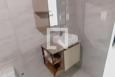 Casa de condomínio à venda com 200m², 2 quartos e 1 vaga Casa de condomínio à venda com 200m², 2 quartos e 1 vagaBanheiro da Suíte 2