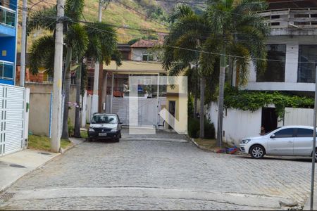 Casa de condomínio à venda com 200m², 2 quartos e 1 vaga Casa de condomínio à venda com 200m², 2 quartos e 1 vagaPortaria