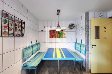 Apartamento à venda com 425m², 4 quartos e 1 vagaCozinha