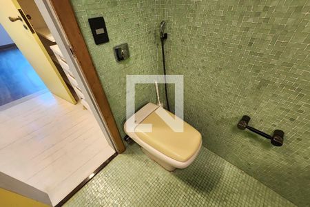 Apartamento à venda com 425m², 4 quartos e 1 vagaBanheiro da Suíte 3