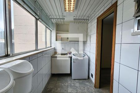 Apartamento à venda com 425m², 4 quartos e 1 vagaÁrea de Serviço