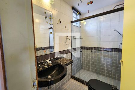 Apartamento à venda com 425m², 4 quartos e 1 vagaBanheiro da Suíte 2