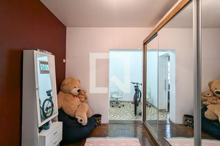 Casa à venda com 982m², 5 quartos e 4 vagas Casa à venda com 982m², 5 quartos e 4 vagasQuarto da suíte 2