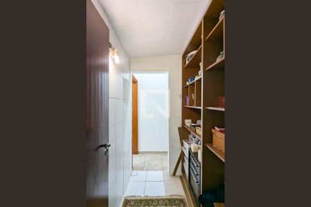 Casa à venda com 982m², 5 quartos e 4 vagas Casa à venda com 982m², 5 quartos e 4 vagasÁrea comum Sala externa