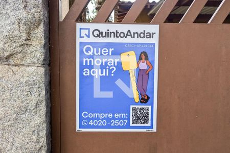 Casa à venda com 982m², 5 quartos e 4 vagas Casa à venda com 982m², 5 quartos e 4 vagasPlaquinha