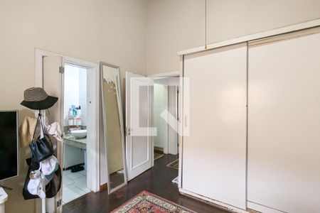 Casa à venda com 982m², 5 quartos e 4 vagas Casa à venda com 982m², 5 quartos e 4 vagasQuarto da suíte 3