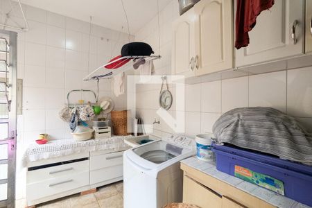 Casa à venda com 982m², 5 quartos e 4 vagas Casa à venda com 982m², 5 quartos e 4 vagasÁrea de serviço