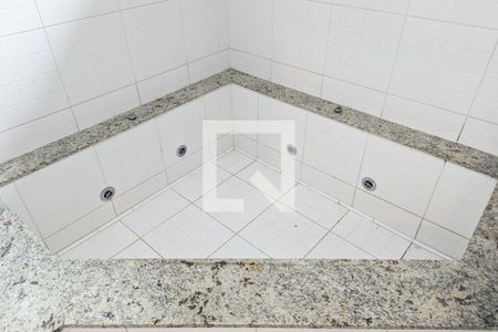 Casa à venda com 982m², 5 quartos e 4 vagas Casa à venda com 982m², 5 quartos e 4 vagasBanheiro da suíte 2