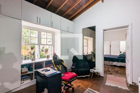 Casa à venda com 982m², 5 quartos e 4 vagas Casa à venda com 982m², 5 quartos e 4 vagasQuarto da suíte 1