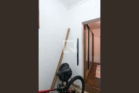 Casa à venda com 982m², 5 quartos e 4 vagas Casa à venda com 982m², 5 quartos e 4 vagasAnexo dos quartos