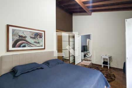 Casa à venda com 982m², 5 quartos e 4 vagas Casa à venda com 982m², 5 quartos e 4 vagasQuarto 1