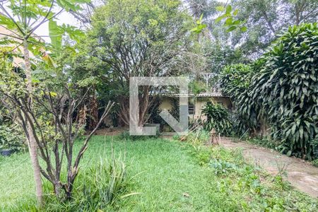 Casa à venda com 982m², 5 quartos e 4 vagas Casa à venda com 982m², 5 quartos e 4 vagasJardim