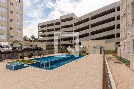 Apartamento à venda com 47m², 2 quartos e 1 vaga Apartamento à venda com 47m², 2 quartos e 1 vagaÁrea comum - Piscina
