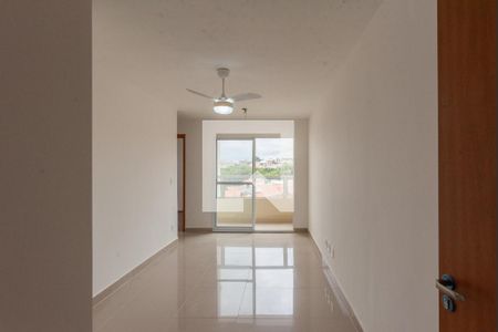 Apartamento à venda com 47m², 2 quartos e 1 vaga Apartamento à venda com 47m², 2 quartos e 1 vagaSala