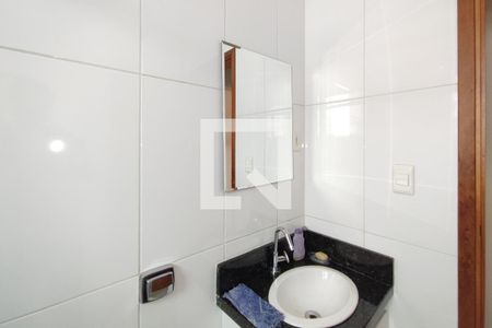 Casa à venda com 112m², 2 quartos e 2 vagasBanheiro Social