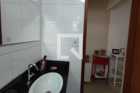 Casa à venda com 112m², 2 quartos e 2 vagasLavar