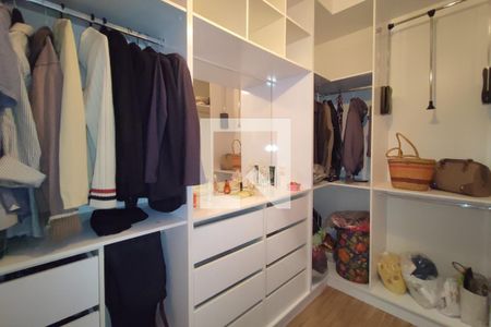 Casa à venda com 112m², 2 quartos e 2 vagasCloset da suíte