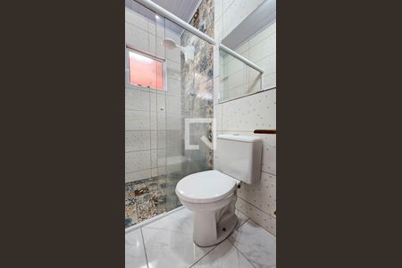 Casa para alugar com 54m², 1 quarto e 2 vagas Casa para alugar com 54m², 1 quarto e 2 vagasBanheiro 1