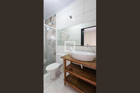 Casa para alugar com 54m², 1 quarto e 2 vagas Casa para alugar com 54m², 1 quarto e 2 vagasBanheiro 1