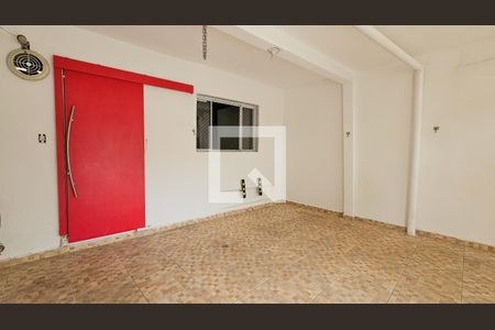 Casa para alugar com 54m², 1 quarto e 2 vagas Casa para alugar com 54m², 1 quarto e 2 vagasGaragem