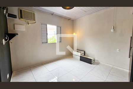 Casa para alugar com 54m², 1 quarto e 2 vagas Casa para alugar com 54m², 1 quarto e 2 vagasQuarto 2