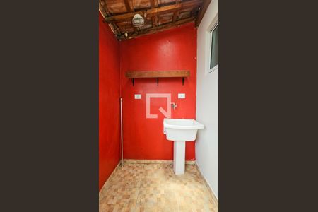 Casa para alugar com 54m², 1 quarto e 2 vagas Casa para alugar com 54m², 1 quarto e 2 vagasÁrea de Serviço
