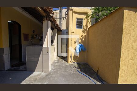 Casa de condomínio para alugar com 262m², 2 quartos e 4 vagasQuintal