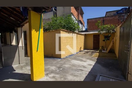 Casa de condomínio para alugar com 262m², 2 quartos e 4 vagasQuintal