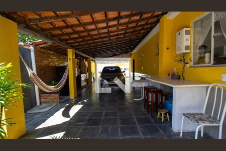 Casa de condomínio para alugar com 262m², 2 quartos e 4 vagasQuintal