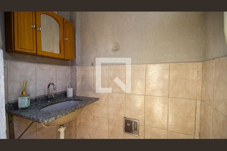 Casa de condomínio para alugar com 262m², 2 quartos e 4 vagasLavabo do Quintal