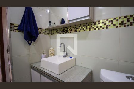 Casa de condomínio para alugar com 262m², 2 quartos e 4 vagasBanheiro