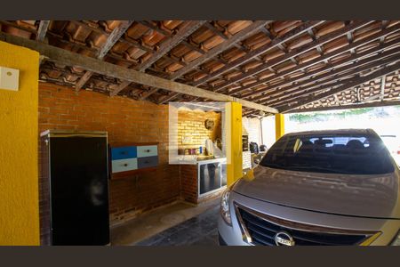 Casa de condomínio para alugar com 262m², 2 quartos e 4 vagasQuintal