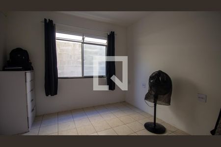 Closet do quarto 1 de casa de condomínio para alugar com 2 quartos, 262m² em Vargem Grande, Rio de Janeiro