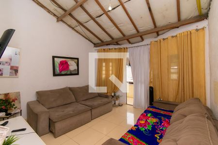 Casa à venda com 300m², 5 quartos e 1 vaga Casa à venda com 300m², 5 quartos e 1 vagaCasa 2 - Sala