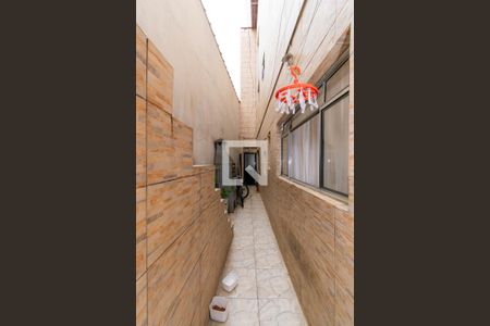 Casa à venda com 300m², 5 quartos e 1 vaga Casa à venda com 300m², 5 quartos e 1 vagaCorredor Externo