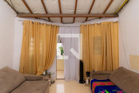 Casa à venda com 300m², 5 quartos e 1 vaga Casa à venda com 300m², 5 quartos e 1 vagaCasa 2 - Sala