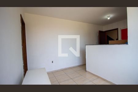 Sala de casa para alugar com 1 quarto, 45m² em Vargem Grande, Rio de Janeiro