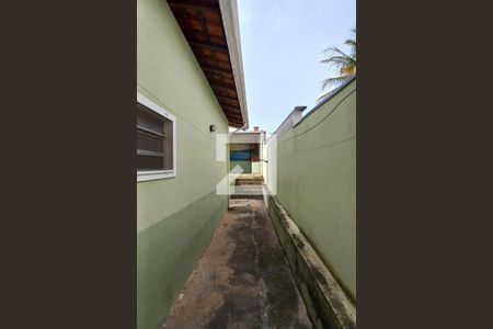 Casa à venda com 182m², 3 quartos e 4 vagasCorredor