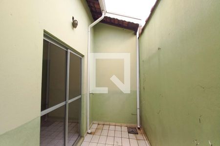Casa à venda com 182m², 3 quartos e 4 vagasVista do quarto 1