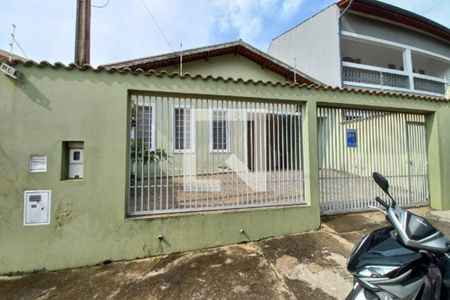 Casa à venda com 182m², 3 quartos e 4 vagasFachada